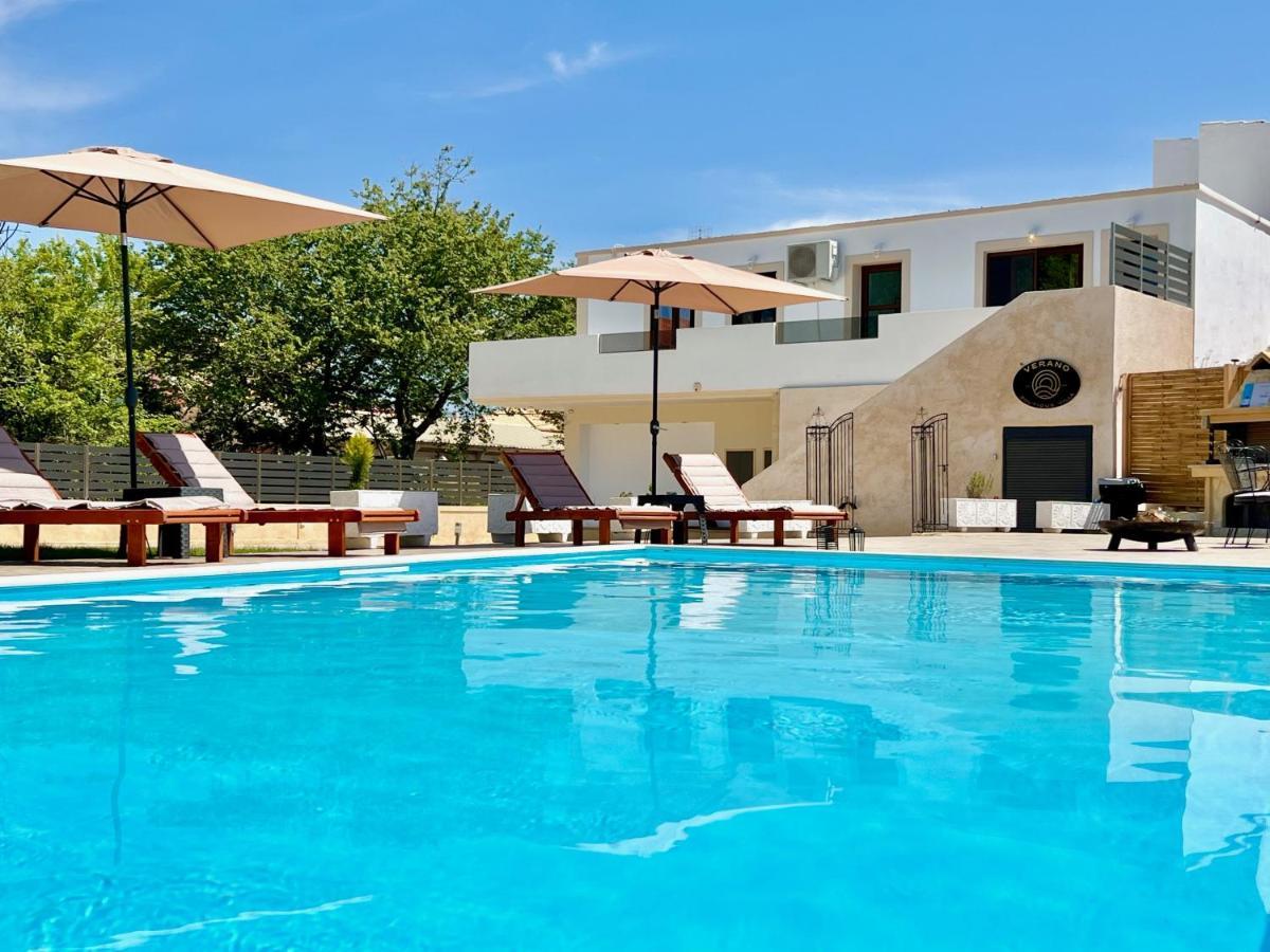 Beach Villa Verano With Private Pool By Dadovillas Сидарион Экстерьер фото